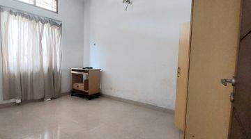 Gambar 4 Rumah 3 Lantai Bagus Semi Furnished, Kelapa Gading Jakarta Utara