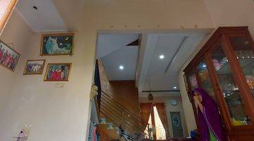 Gambar 5 Dijual Rumah 2 Lantai di Jatiwaringin, Bebas Banjir