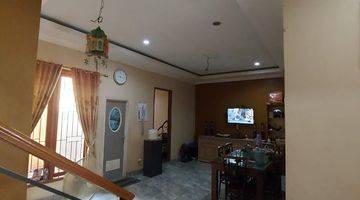Gambar 2 Dijual Rumah 2 Lantai di Jatiwaringin, Bebas Banjir