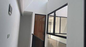 Gambar 4 Jual Rumah Griya Loka Bsd City