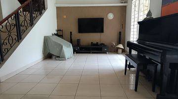 Gambar 3 Dijual Rumah 2 Lantai Full Furnish Di Cluster Tengah Kota Wisata, Dekat Mal!