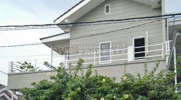 Gambar 3 Dijual Rumah Bagus Posisi Hoek + Ada Rooftop Di Griya Loka Bsd