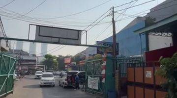 Gambar 4 Ruko 4 lantai di Muara karang blok 7
Pluit karang sari XV
Lokasi sebrang bakmi pejagalan Alim