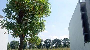Gambar 1 Rumah Mewah Puri Galaxy Bamboo Lakes Dekat Merr Surabaya Timur