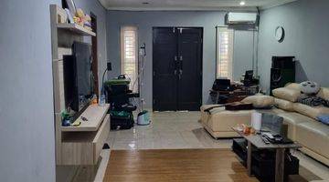 Gambar 4 Jual Cepat 2 Lantai Full Furnished di Kebon Jeruk Jakarta Barat