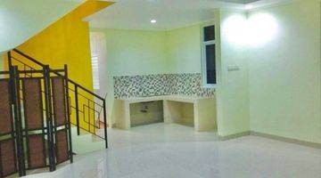 Gambar 4 Jual Rumah Taman Aries Jakarta 2 Lantai Hadap Timur Include 5 Ac