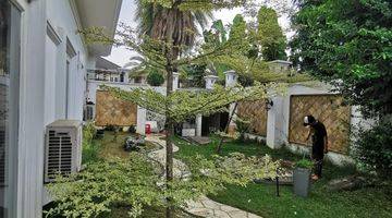 Gambar 2 Rumah Private Pool Hook Fountainbleau Golf Residence Bsd