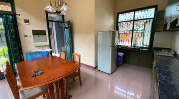 Gambar 2 Jual Rumah Asri terawat 2 lantai