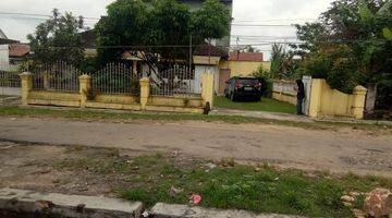 Gambar 5 Rumah di Jl. Makam SHM