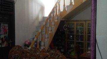Gambar 4 Rumah di Jl. Makam SHM