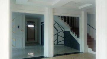 Gambar 3 Rumah di Kedamaian 2 Lantai SHM Bagus Utara