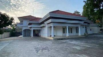 Gambar 2 Rumah mewah + kost/hotel 19 kamar