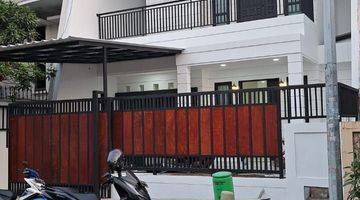 Gambar 1 Rumah 2 Lantai Full Furnished Baru Siap Huni Di Permata Buana