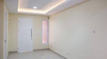 Gambar 3 Rumah 2 Lantai Bagus Semi Furnished di Karelia Gd. Serpong