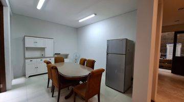 Gambar 4 Rumah Minimalis Modern Full Furnish di Cluster Sayap Sutami