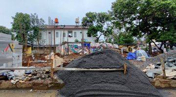 Gambar 1 Rumah Indent Mewah Berkualitas Lokasi Strategis Depan Jaksel