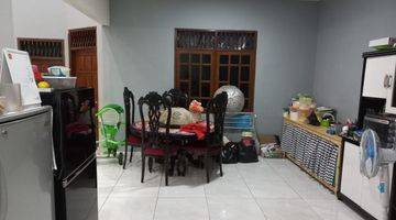 Gambar 2 Rumah SHM di Jombang raya Sudah Renovasi Barat