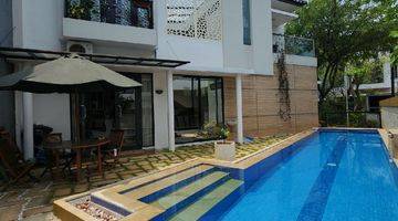 Gambar 1 Rumah Mewah Privat Pool di Kebayoran Resident Bintaro Jaya