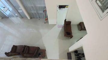 Gambar 4 Dijual Rumah Luas Modern 2 Lantai Plus Kolam Renang