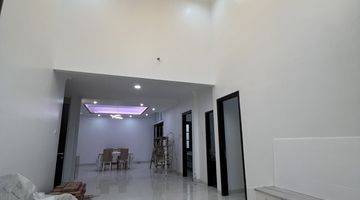 Gambar 2 disewakan rumah Citraland terdepan full furnished