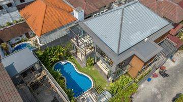 Gambar 2 DIJUAL VILLA LUXURY - SEMER KEROBOKAN 