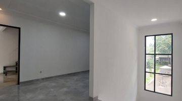 Gambar 3 Rumah Hook Dalam Cluster Sektor 9 Bintaro Jaya. 3977