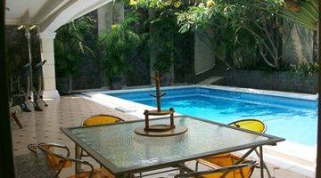 Gambar 2 Classic House At Compound With Private Pool