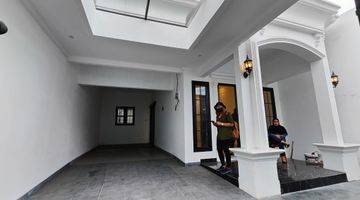 Gambar 1 Jual Cepat Rumah American Modern Di Kebon Jeruk Jakarta Barat