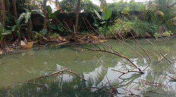 Gambar 4 Rumah 2 Lantai Dengan Lahan Luas Di Jl Pramuka Mampang Depok