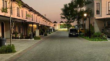 Gambar 4 Rumah 2 Lantai Premium Strategis Dan Bernilai Investasi Tinggi Di Surabaya Barat Full Furnished