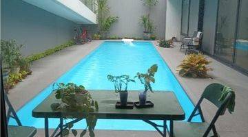 Gambar 2 Modern Tropical House With Private Pool Sommerset Citraland