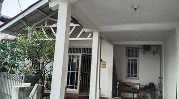 Gambar 1 Rumah 1,5 lantai, Griya Depok Asri, Jl. Tole Iskandar