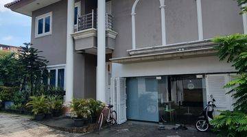 Gambar 1 Rumah Dijual 2 Lantai, Kuningan, Jakarta Selatan