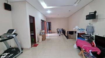 Gambar 5 Rumah Pik Pantai Indah Kapuk Semi Furnished Bagus Siap Huni Nego