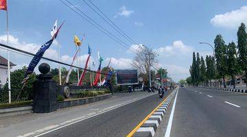 Gambar 4 Tanah Luas di Jl. Kabupaten Dekat Jogja City Mall