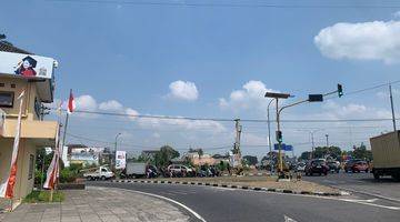 Gambar 5 Tanah Luas di Jl. Kabupaten Dekat Jogja City Mall