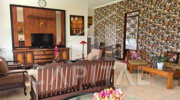 Gambar 4  Rumah Full Furnished + Kolam Renang di Tatar Ratnasasih Kota Baru Parahyangan 