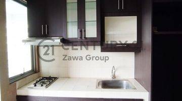 Gambar 2 Dijual Apartemen Sudirman Park Hadap Pool Furnished Lantai Rendah