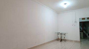 Gambar 4 For Rent At Pejaten Prime Area Minimalist Modern House 