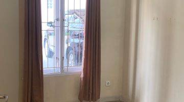 Gambar 4 Rumah Furnished Di Beji Depok