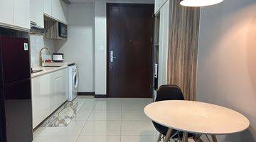 Gambar 1 Murah view pool Apartemen 2 Kamar Tidur Casa Grande Phase 2 Furnished