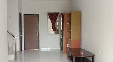 Gambar 4 Rumah 2 Lantai Semi Furnished, Pondok Aren