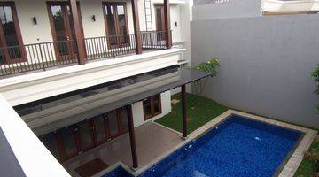 Gambar 3 Di Jual Rumah 2 Lantai SHM di Jl. Sekolah Kencana Pondok Indah, Jakarta Selatan