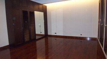 Gambar 4 Di Jual Rumah 2 Lantai SHM di Jl. Sekolah Kencana Pondok Indah, Jakarta Selatan