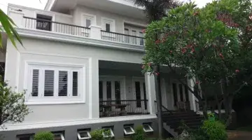 Gambar 2 Rumah Mewah di Cipete