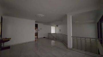 Gambar 4 Jual Cepat!! Rumah Kirana Luas 300m²