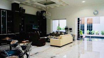 ruang keluarga dijual rumah super cakep siap