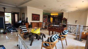 ruang keluarga dijual rumah bergaya etnik bali