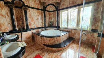 Gambar 5 Dijual rumah mewah classic Intercon kebon jeruk