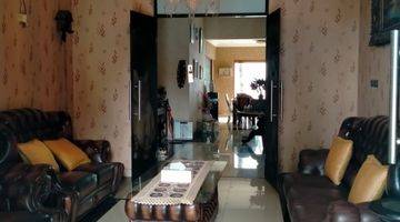 foto lainnya rumah mewah pinggir jalan dibawah